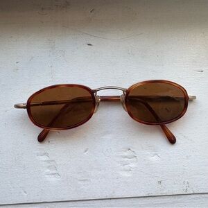 Vintage Oval Brown Sunglasses